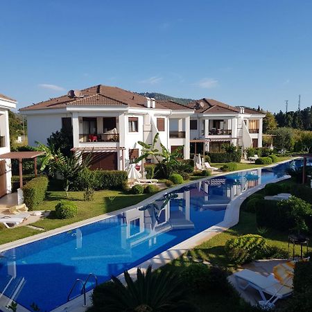 Cristal Villalar Kemer Buitenkant foto